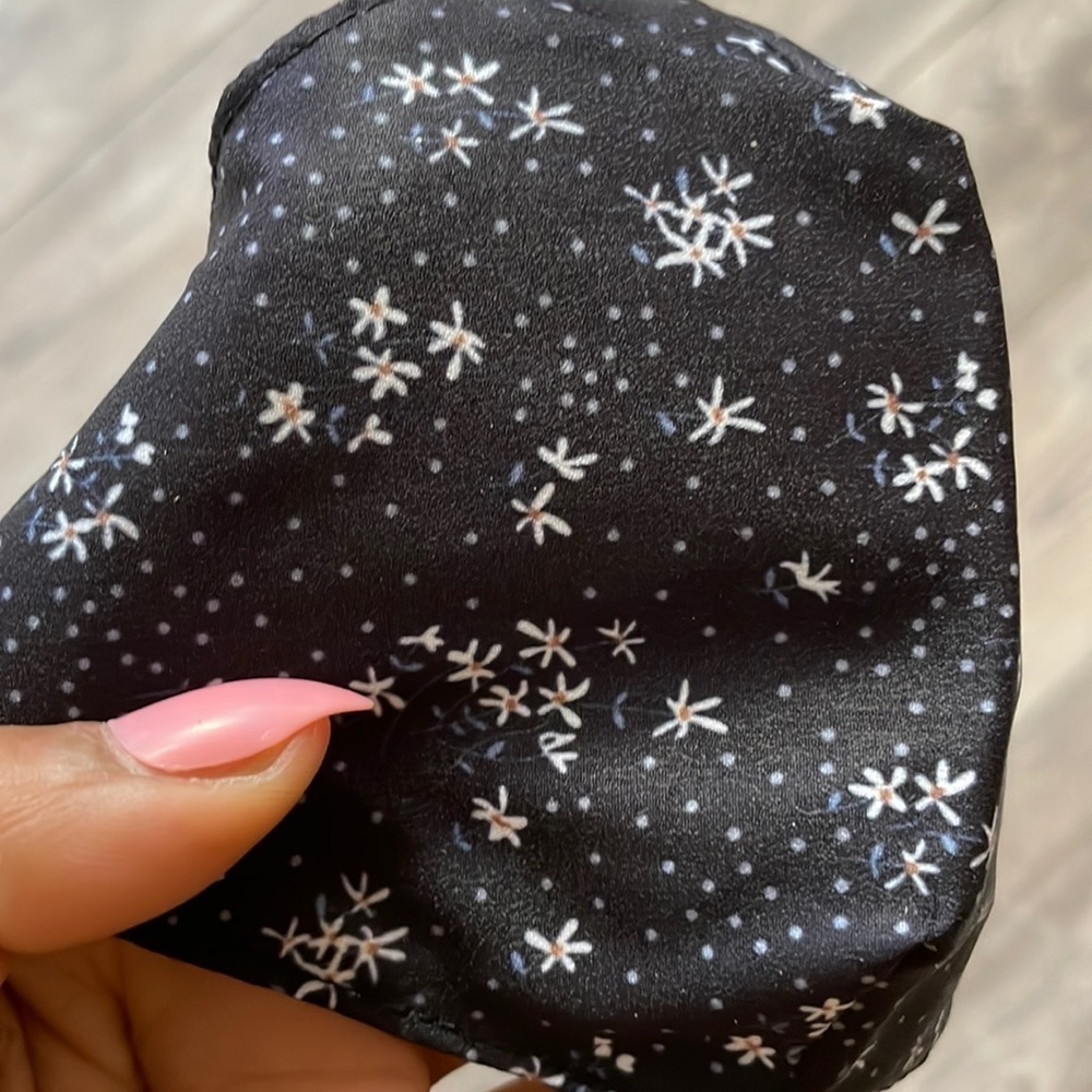 Free People Black Floral Mask And Bow - Picture 8 of 8